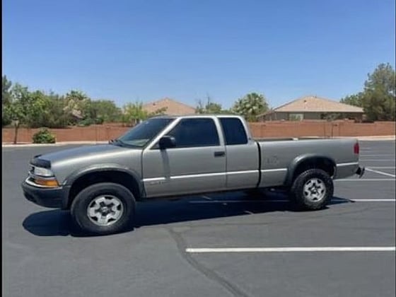 2000 Chevrolet S-10