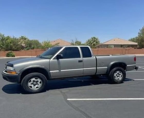 2000 Chevrolet S-10