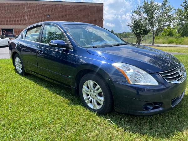 2010 Nissan
