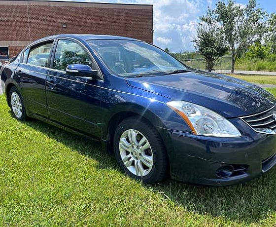 2010 Nissan