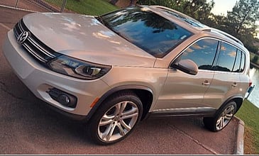 2012 VOLKSWAGEN Tiguan