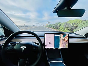 2023 TESLA Model Y