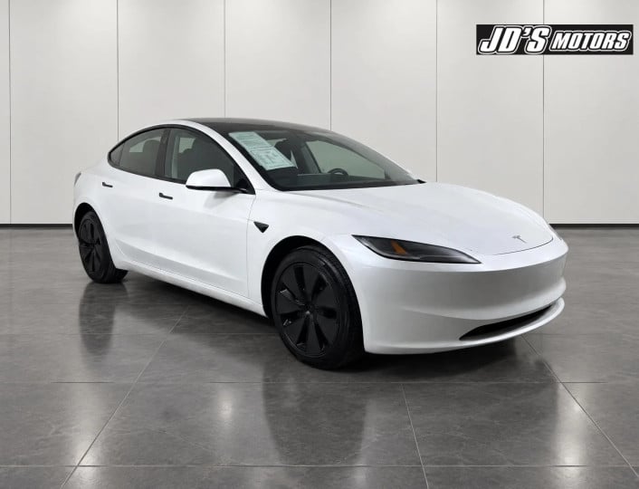2025 Tesla 3