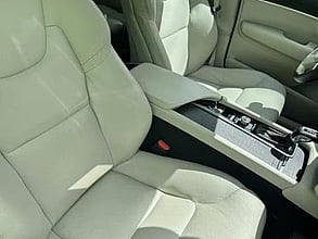 2020 VOLVO XC90