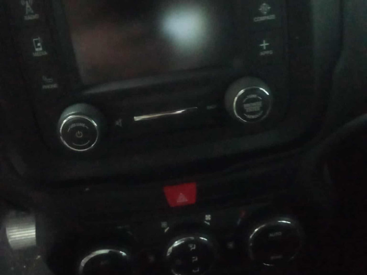 Jeep 68025
