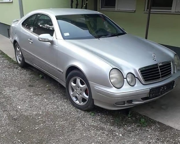 2002 Мерцедес-Бенз ЦЛК-Класа