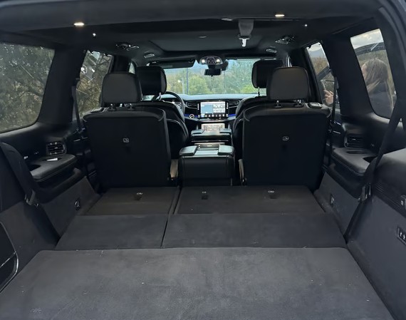 2023 Jeep Wagoneer