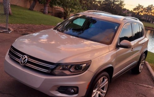 2012 VOLKSWAGEN Tiguan