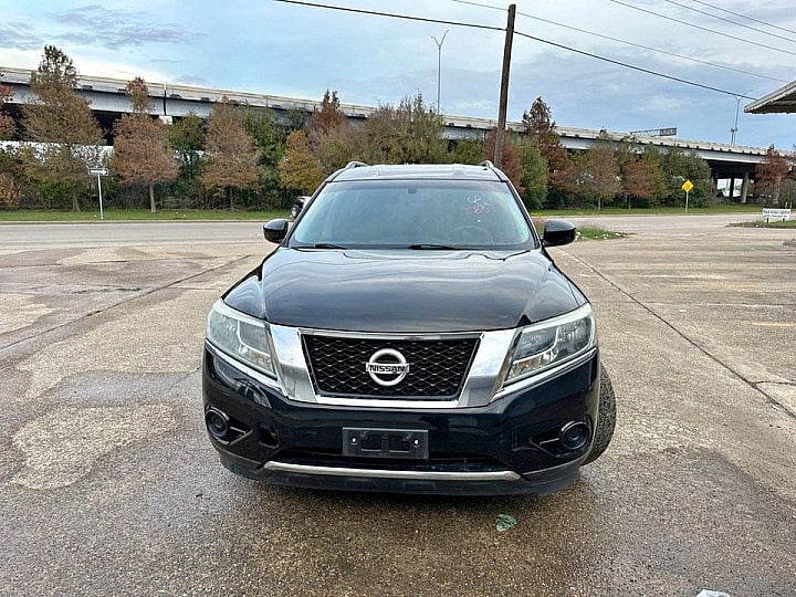 2016 Nissan