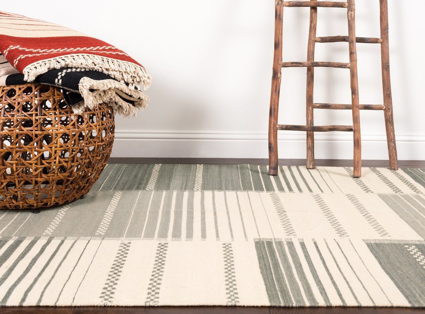 How to Clean Bathroom Rugs to Remove Stinky Odors