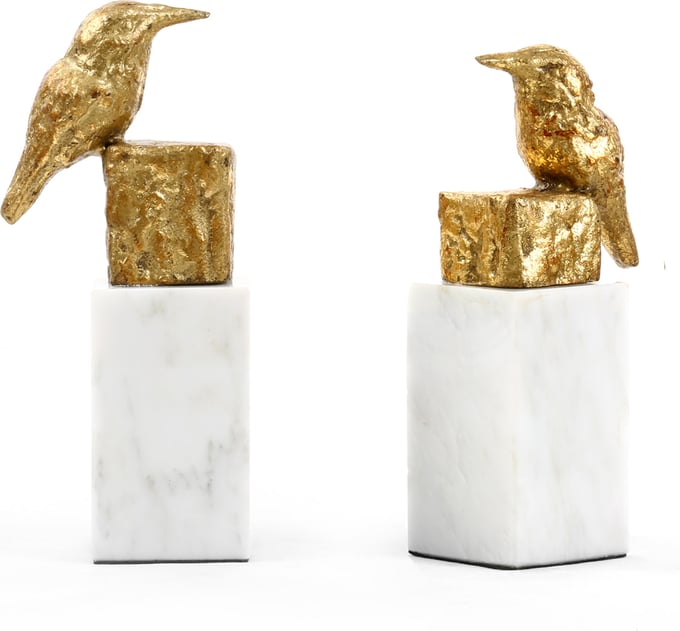 Villa & House Finch Statue