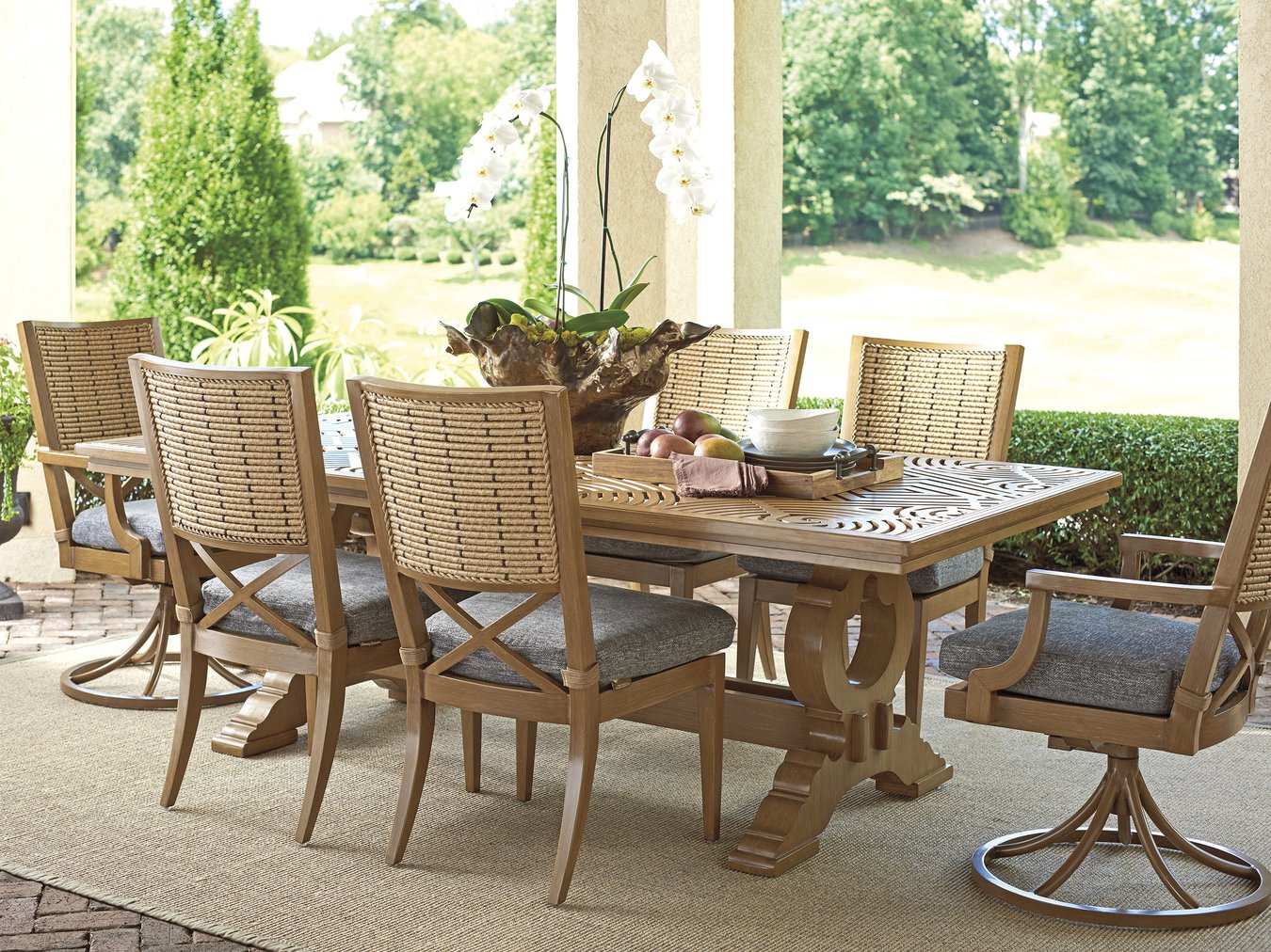 Tommy Bahama Outdoor Los Altos Swivel Rocker Dining Chair | Layla