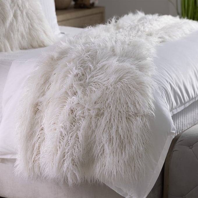 Lili Alessandra Coco Throw