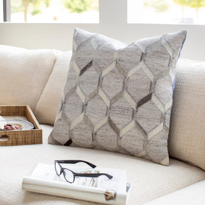 Medora Pillow - Thumbnail 2