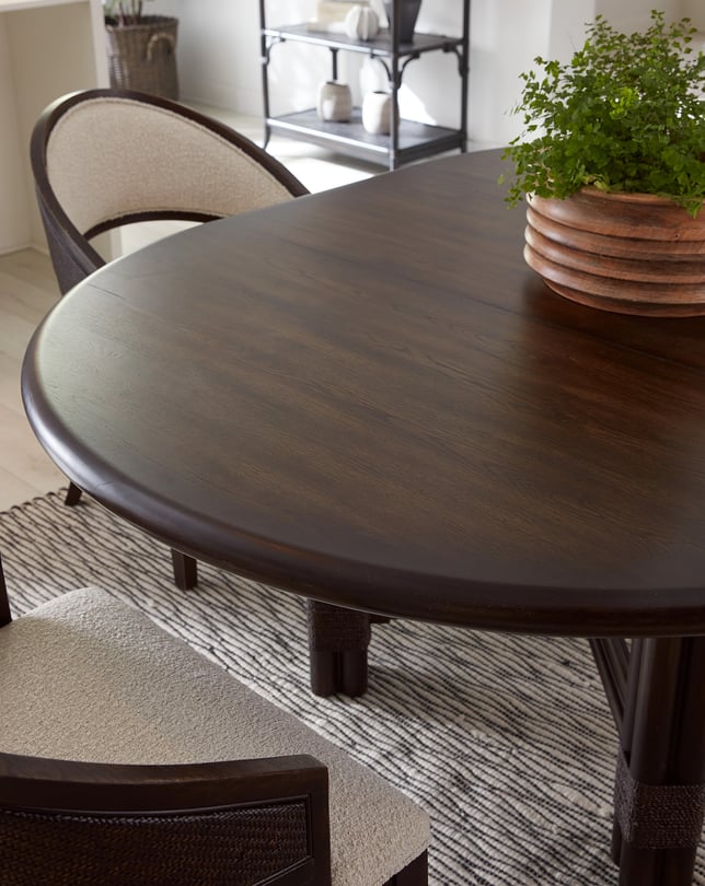 Rattan round best sale dining table