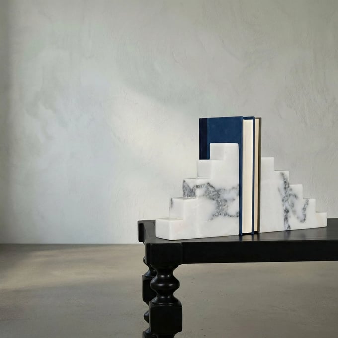 Noir Step Bookends - Thumbnail 4