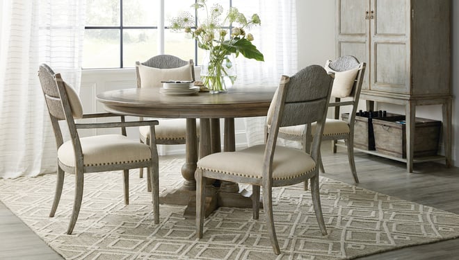Hooker furniture tynecastle round pedestal dining table deals