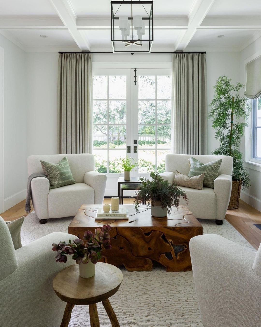 Designer Spotlight: Lindsey Borchard | Layla Grayce