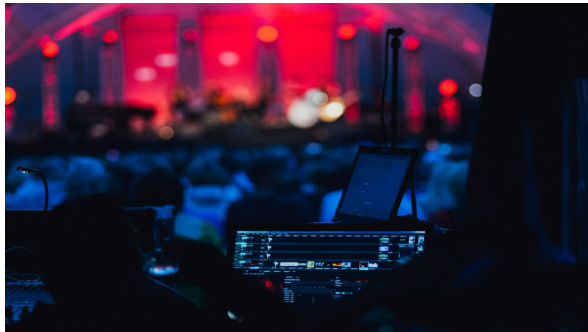 Understanding the Different Roles Within an Event Production Crew ...