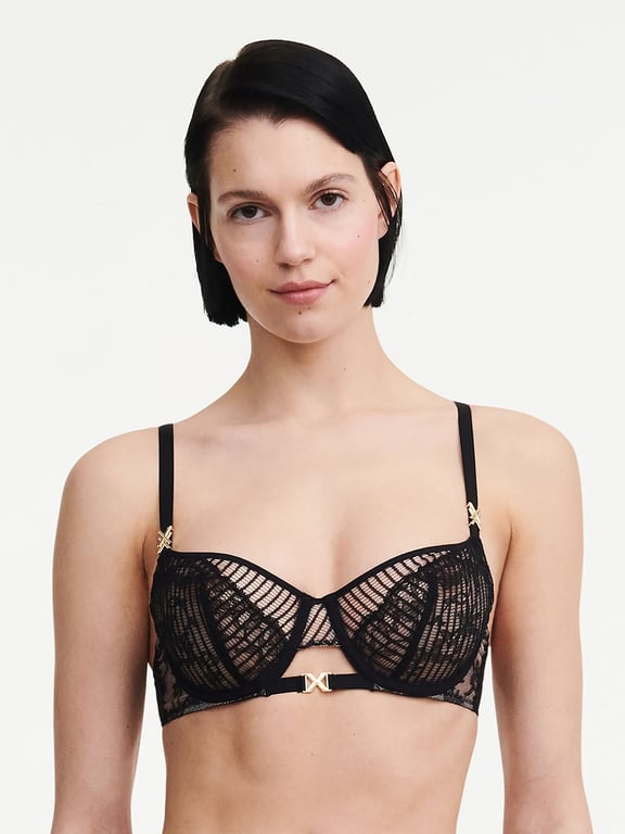 Chantelle Day to Night Lace Lightweight Plunge Bra #15F7 - In the