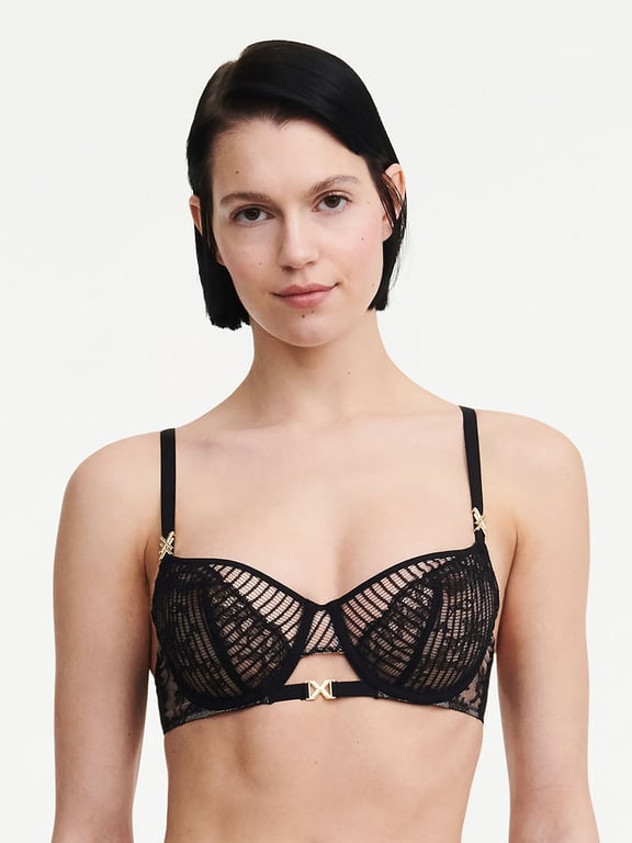 Chantelle_Basic_Invisible_Bra_Black_400x.jpg?v=1627490757