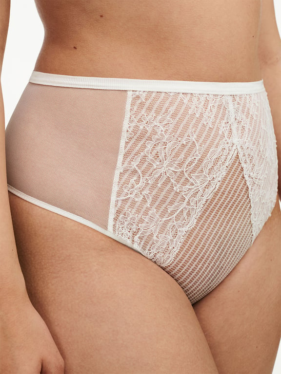 tXture High- Waisted Thong Milk - 2