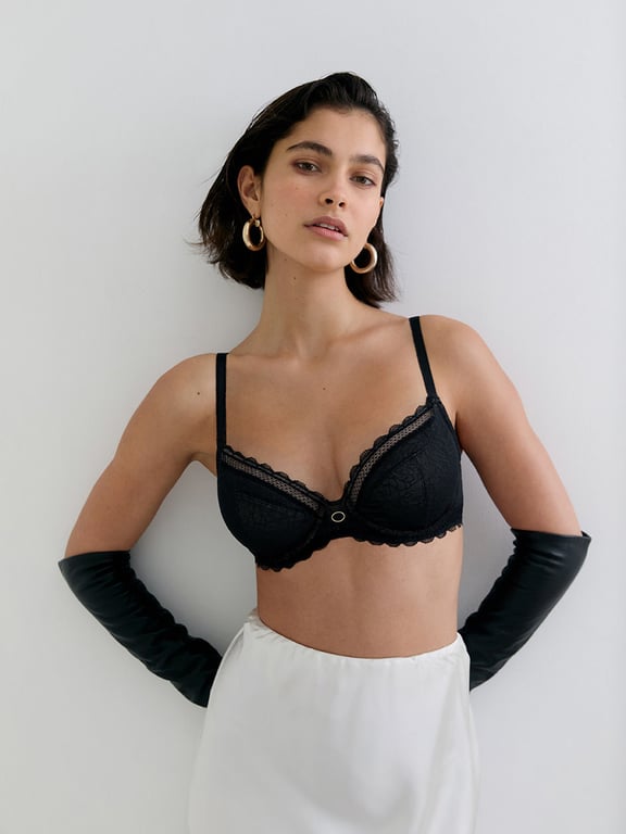 Chantelle | Belle - Belle Sexy Unlined Plunge Bra Black - 1