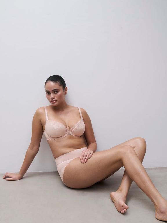 Chantelle | Belle - Belle Sexy Unlined Plunge Bra Nude Rose - 1
