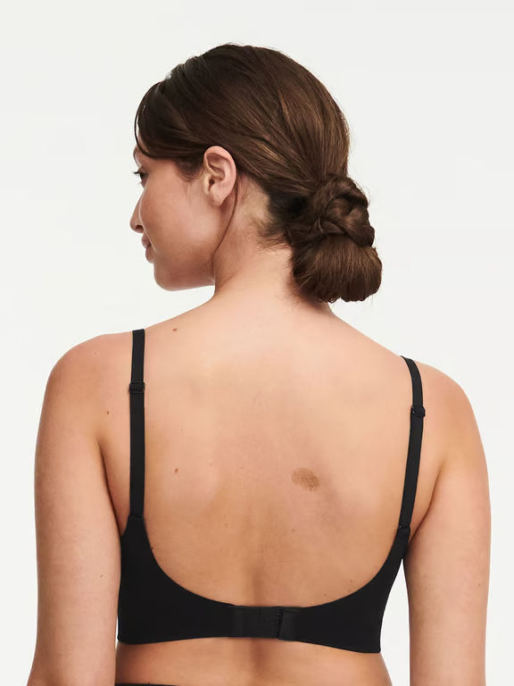 Chantelle | Smooth Comfort - Smooth Comfort Wireless Lift Bralette Black - 2