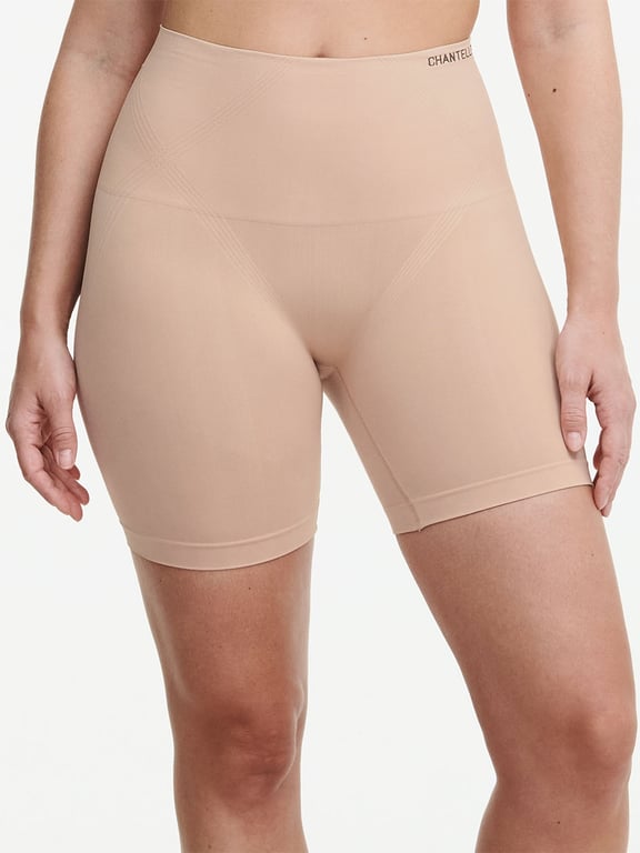 Smooth Comfort High Waist Mid-Thigh Light Shaping Short Clay Nude - 0