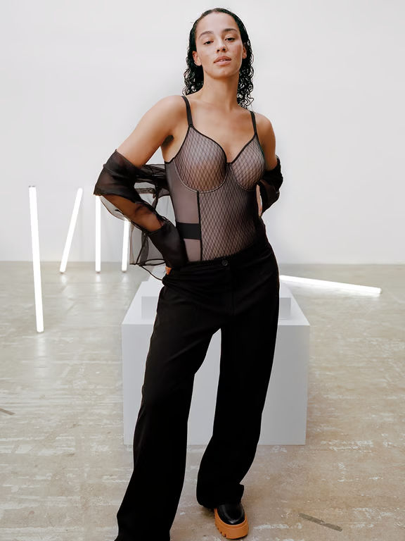 Smooth Lines Shaping Bodysuit Black/Nude Blush - 4