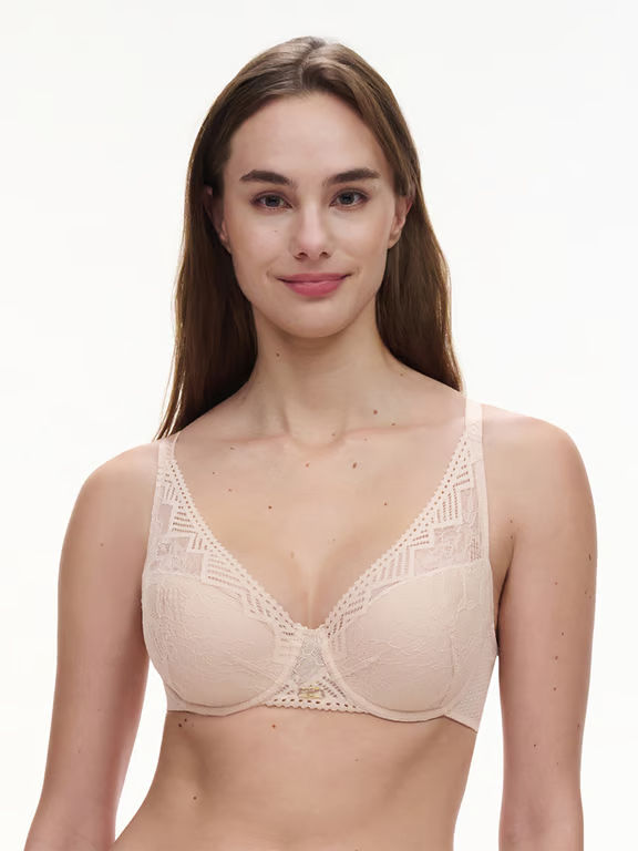 Chantelle | Origins - Origins Lace Lightweight Plunge Bra Nude Blush - 1