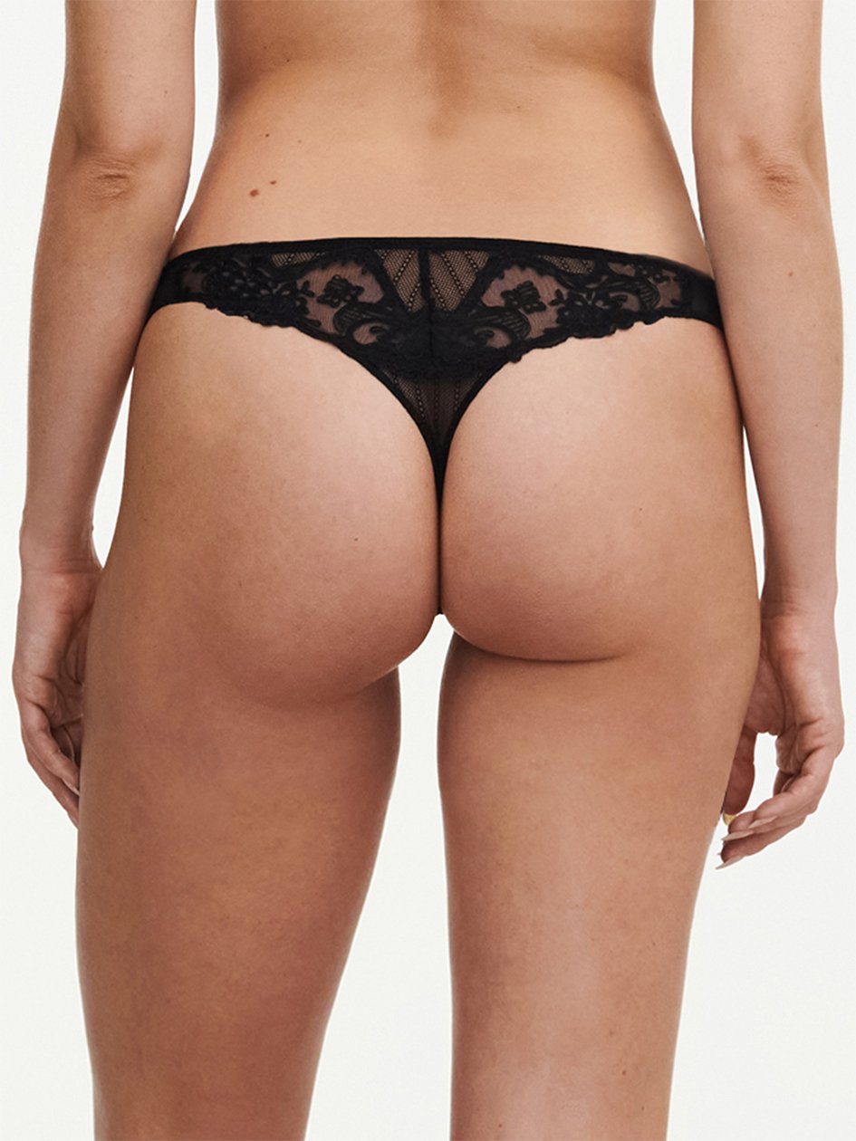 Cabaret Savage Lace Thong Black