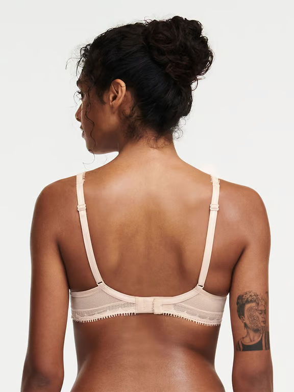 Day to Night Lace Convertible Plunge Bra Nude Blush