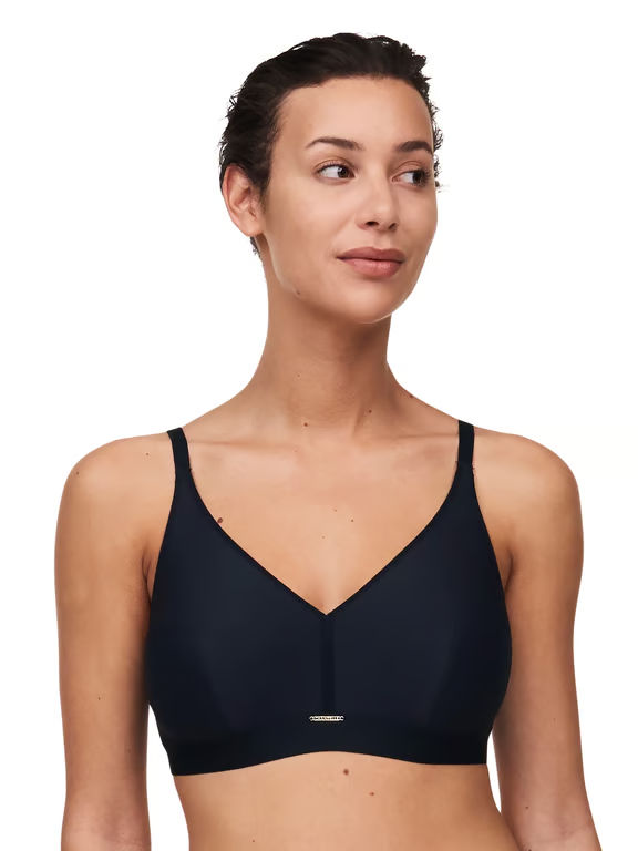 Bare Essential Lightweight Wireless Bra Black - 2