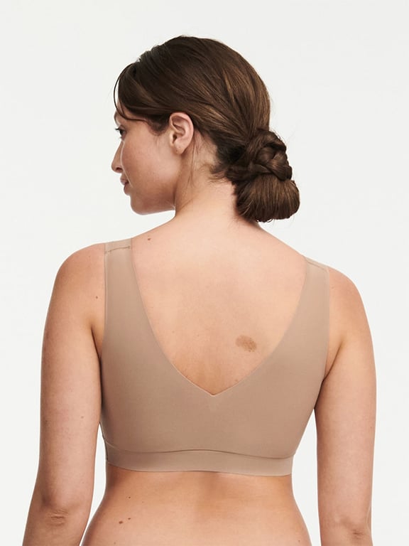 Latte-coloured underwired padded U-bra bodysuit