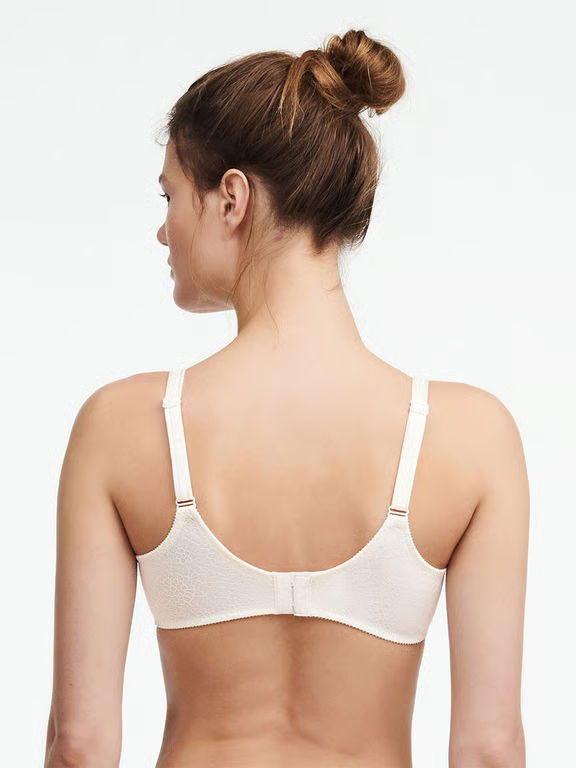 Chantelle | C Magnifique - C Magnifique Seamless Unlined Minimizer Ivory - 2