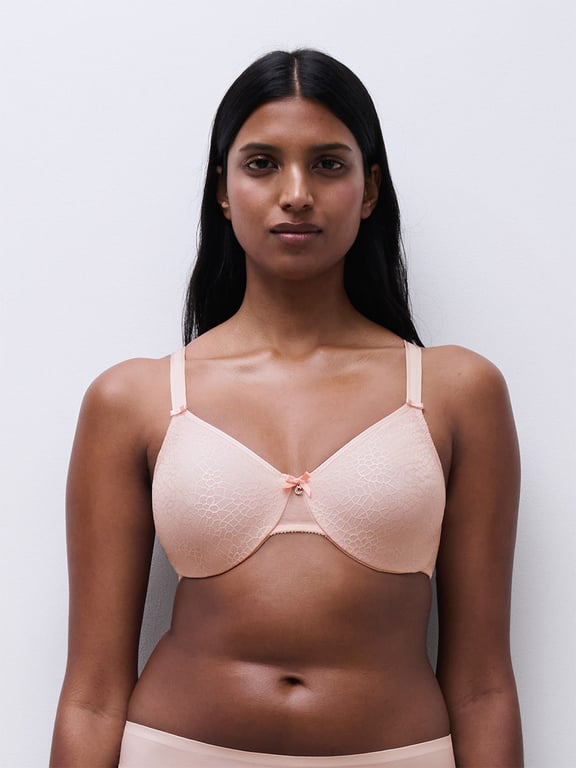 C Magnifique Seamless Unlined Minimizer Blushing Pink  - 2