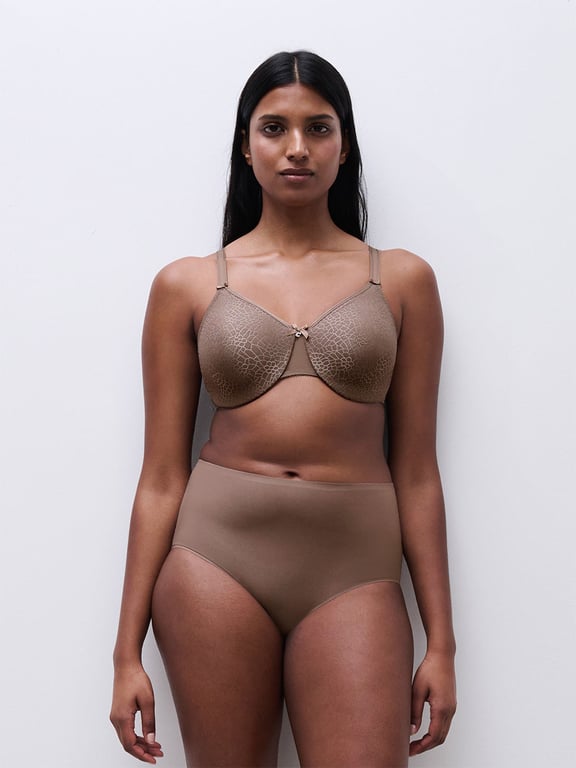 C Magnifique Seamless Unlined Minimizer Nude Hazelnut - 6