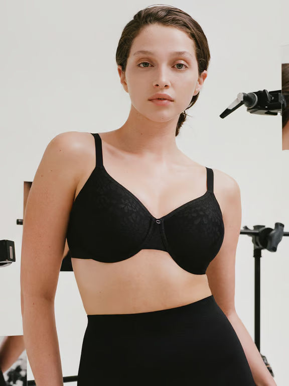 Chantelle | Comfort Chic - Comfort Chic Back Shaping Minimizer Black - 1