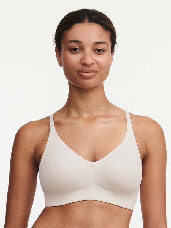 Comfort Chic Back Smoothing Full Support Wireless Bra Talc - 0
