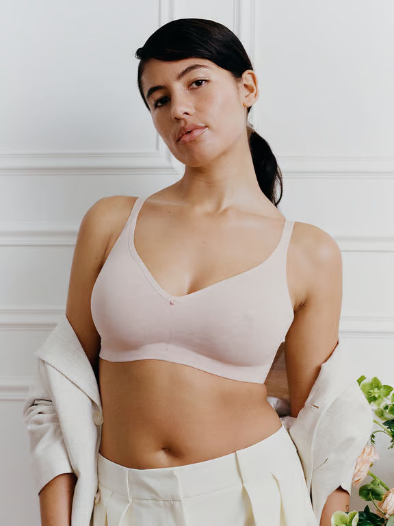 Comfort Chic Back Smoothing Full Support Wireless Bra Nude Rose - 0