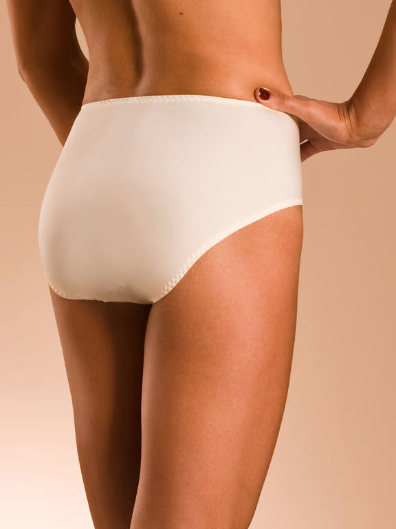 Hedona Smoothing Full Brief Ivory - 1