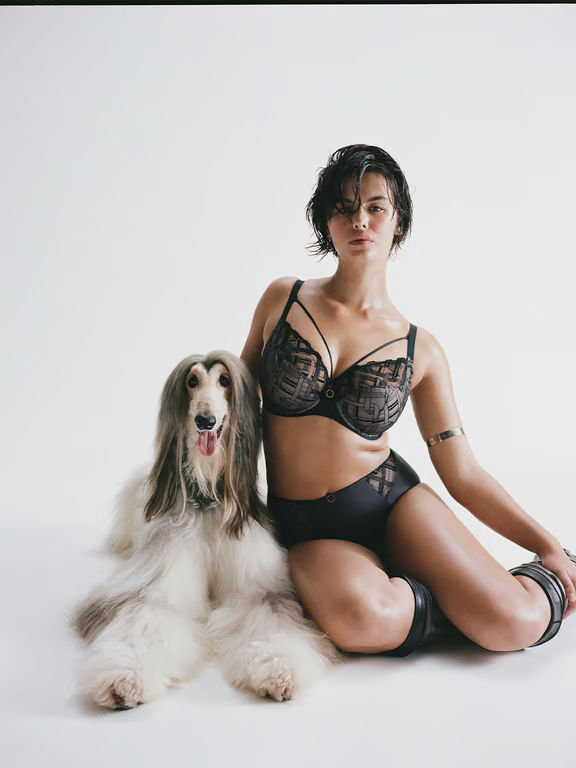Graphic Support Lace Full Coverage Unlined Bra Black - 6