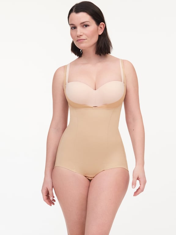 Basic Shaping Open Bust Bodysuit Nude Sand - 0