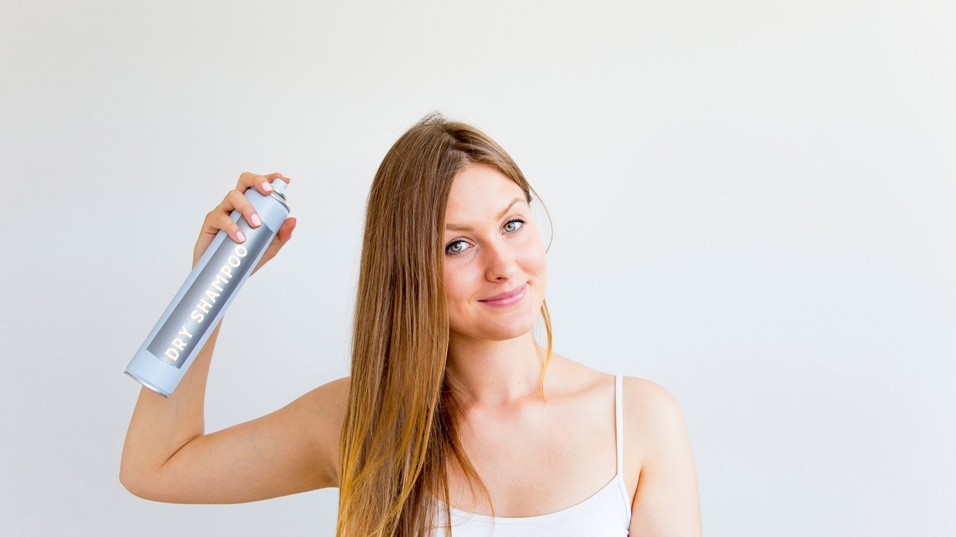 5 tips για να μην λαδώνουν τα μαλλιά σου 3