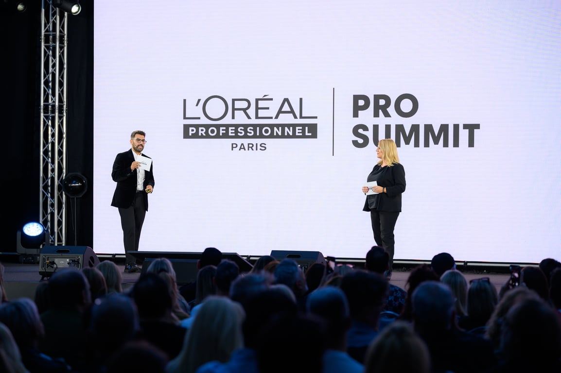 Παρουσίαση στη σκηνή του PRO SUMMIT της L’Oréal Professionnel