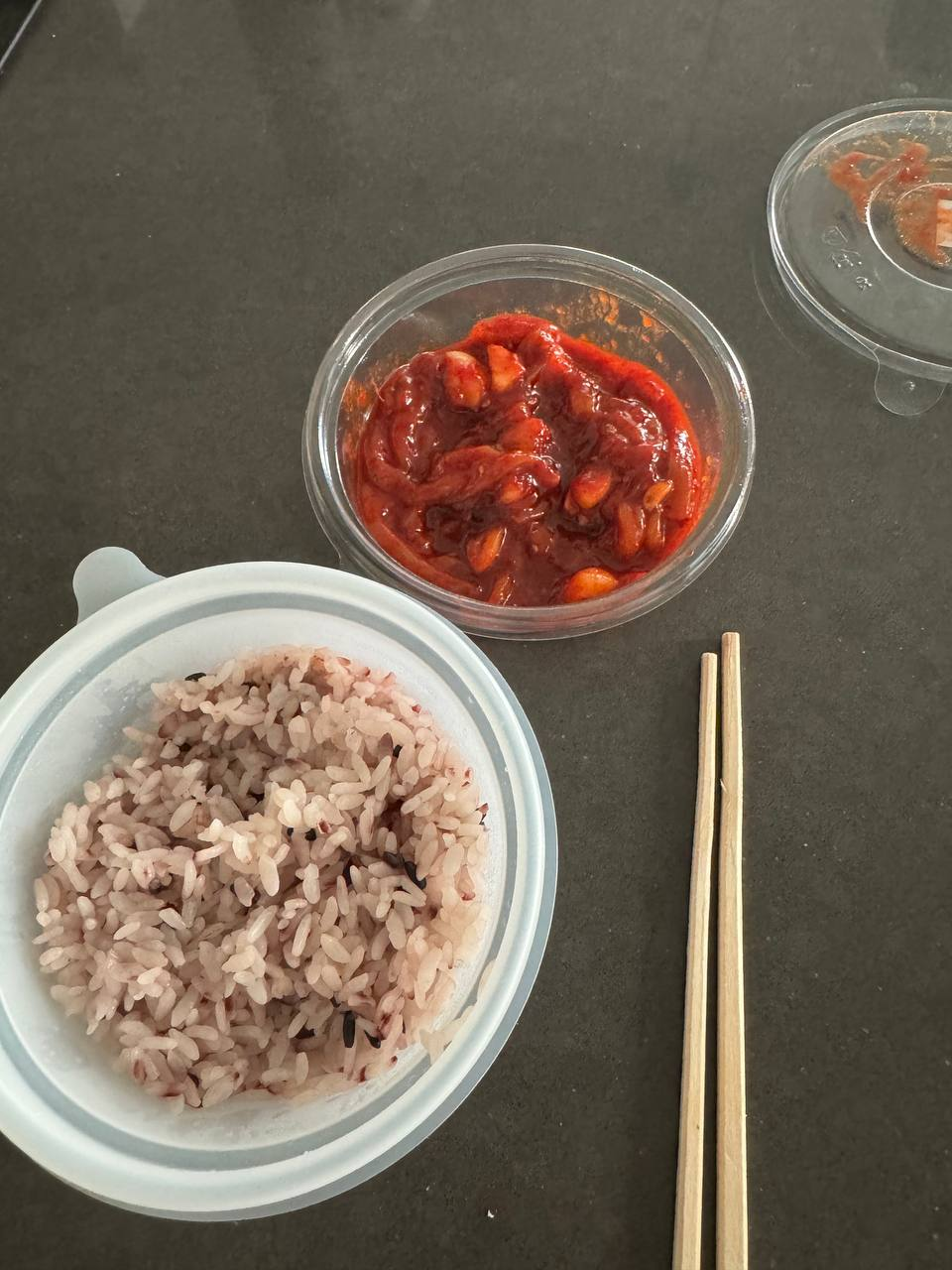 배는 고픈데