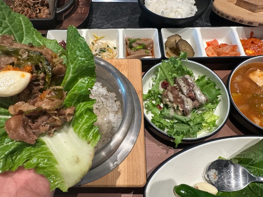 저녁은 대패오리 정식