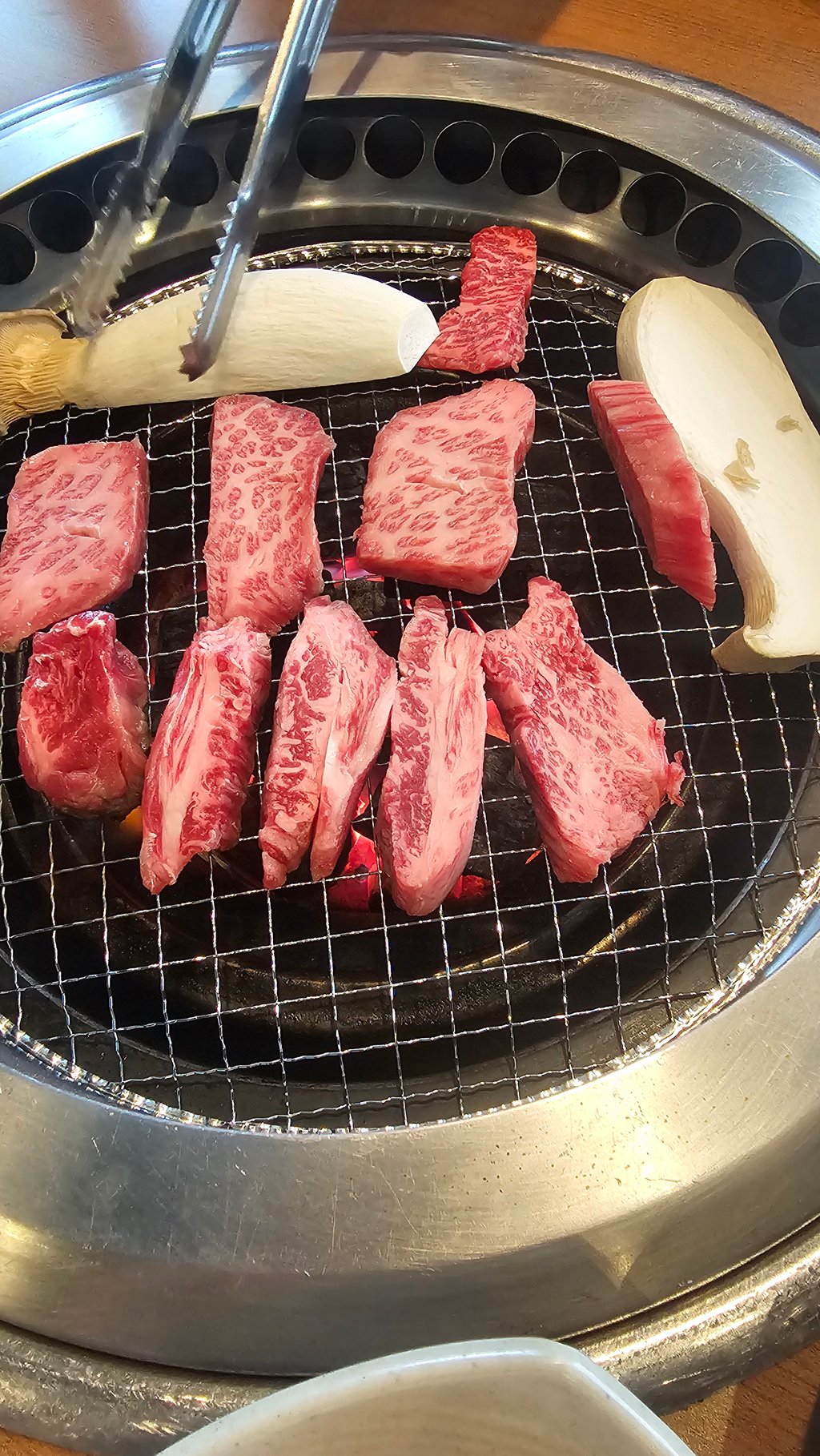 급 고기먹으러왔다